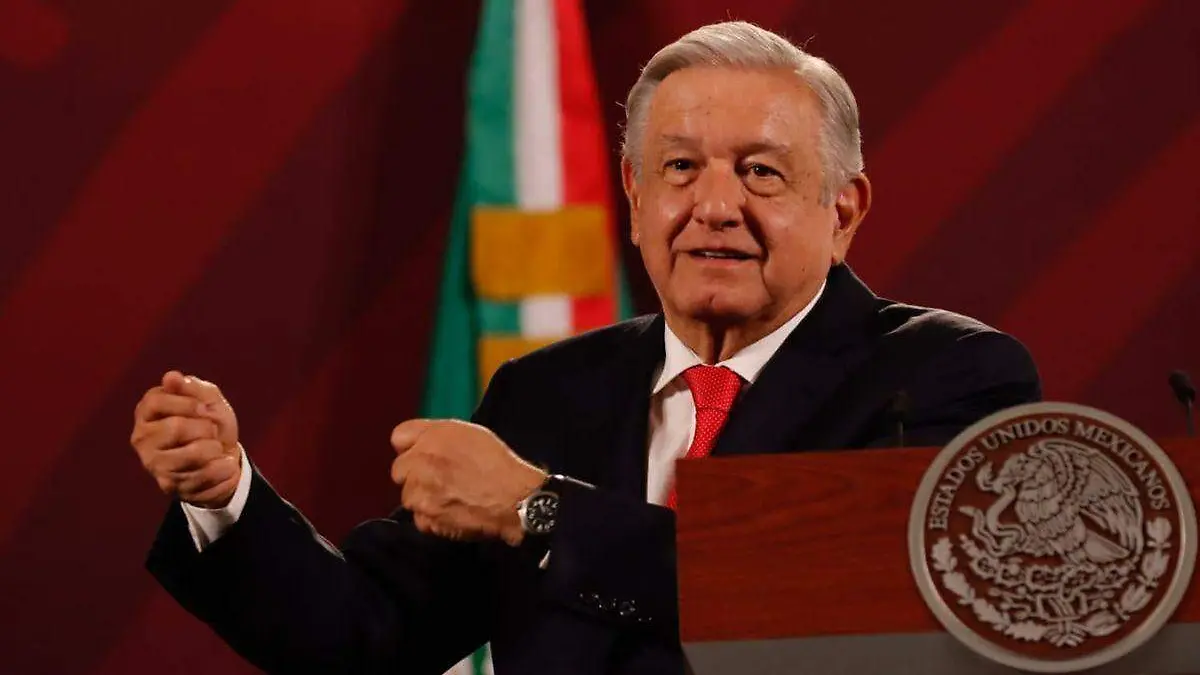 AMLO mostrará su título de licenciatura por orden del INAI